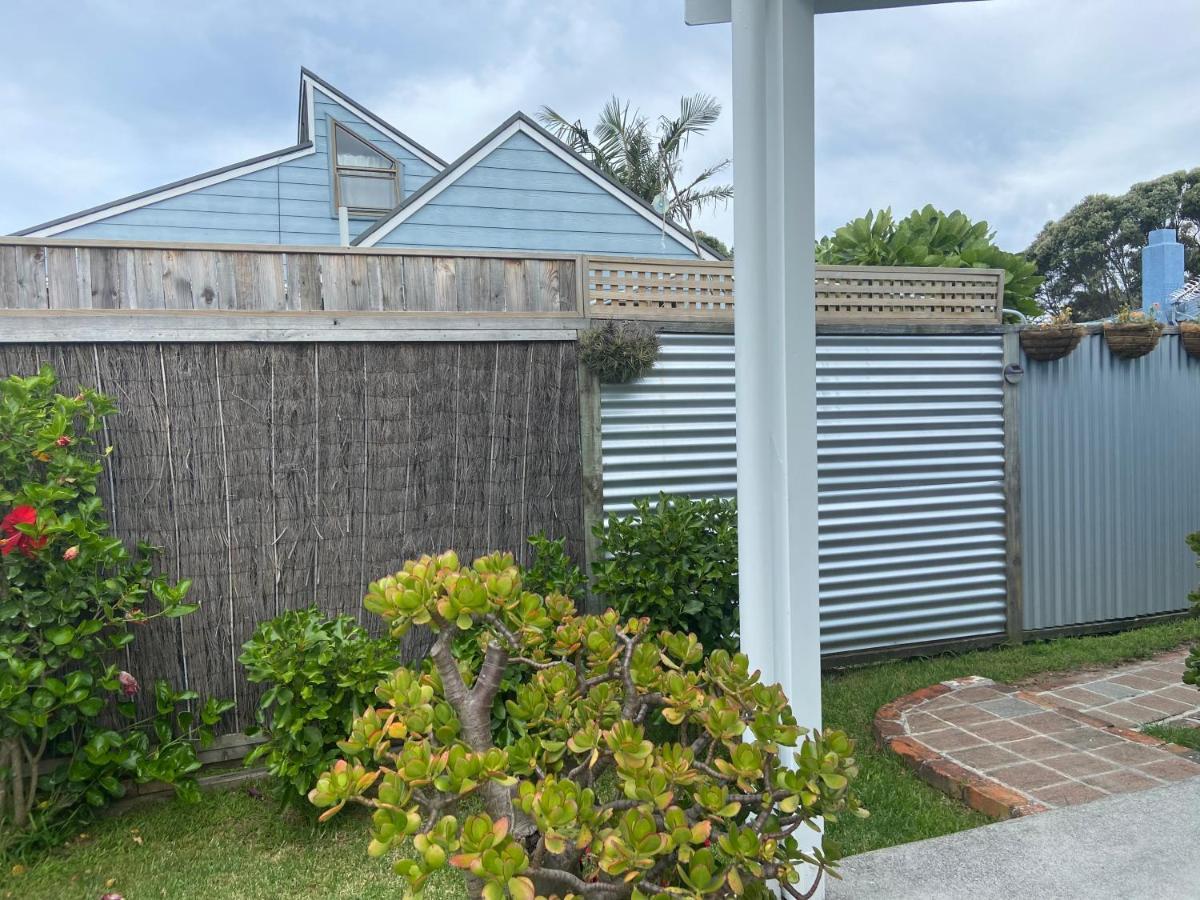 A Minute'S Walk To The Beach Gisborne Exterior foto